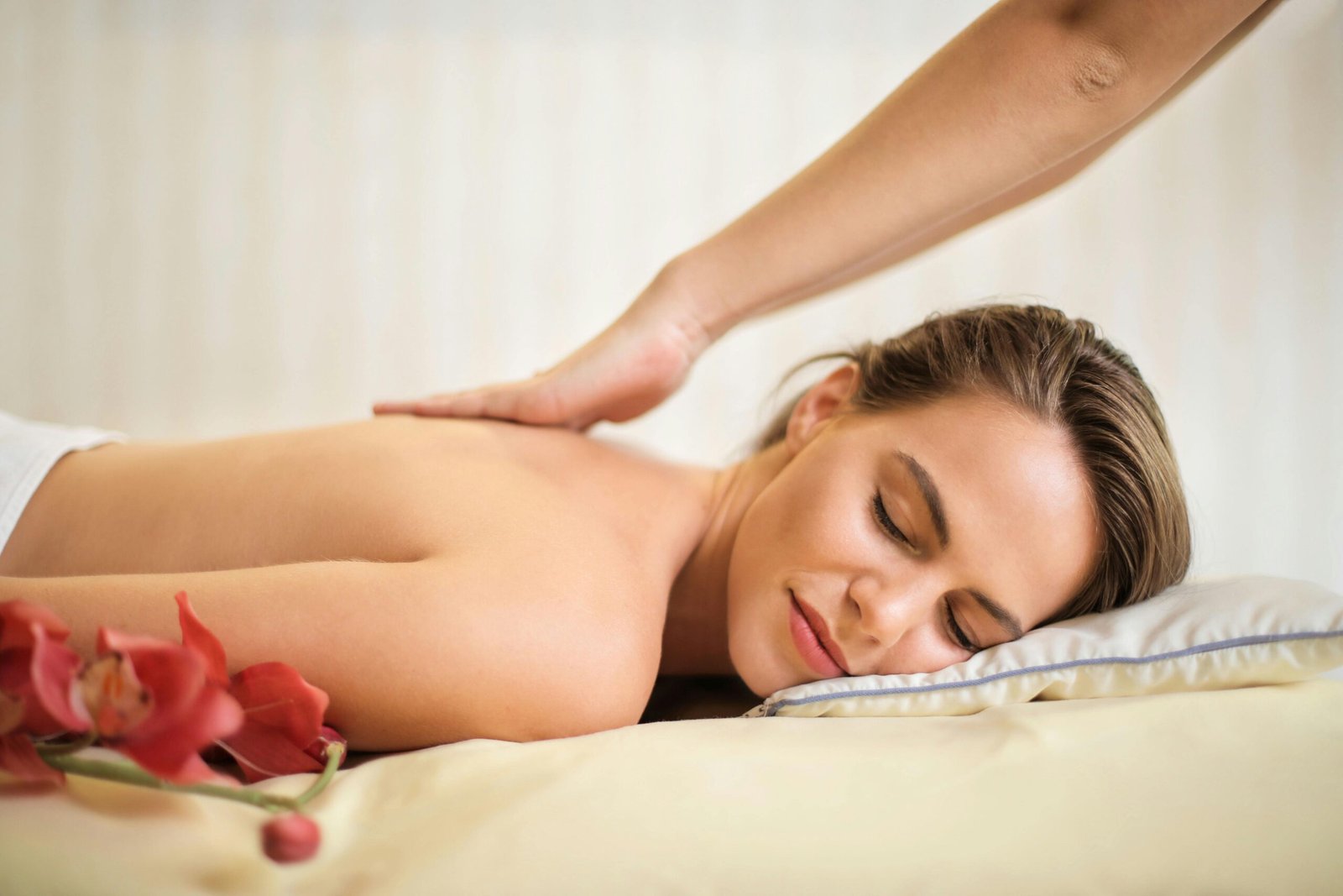 A relaxing back massage at Beauty Genesis